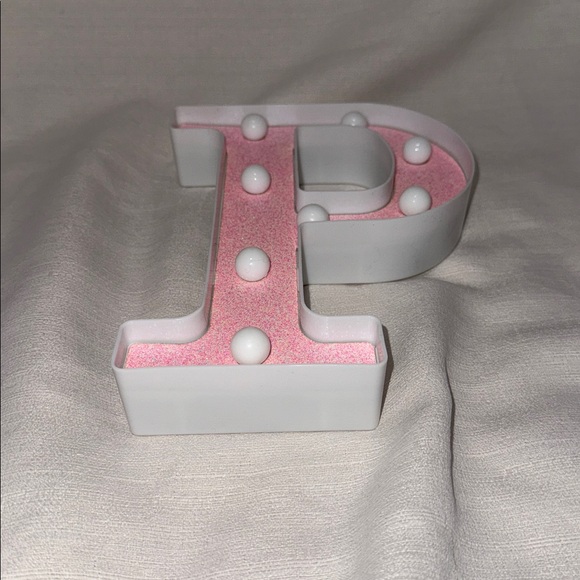 Pink Glitter LED Letter Light - Picture 6 of 6